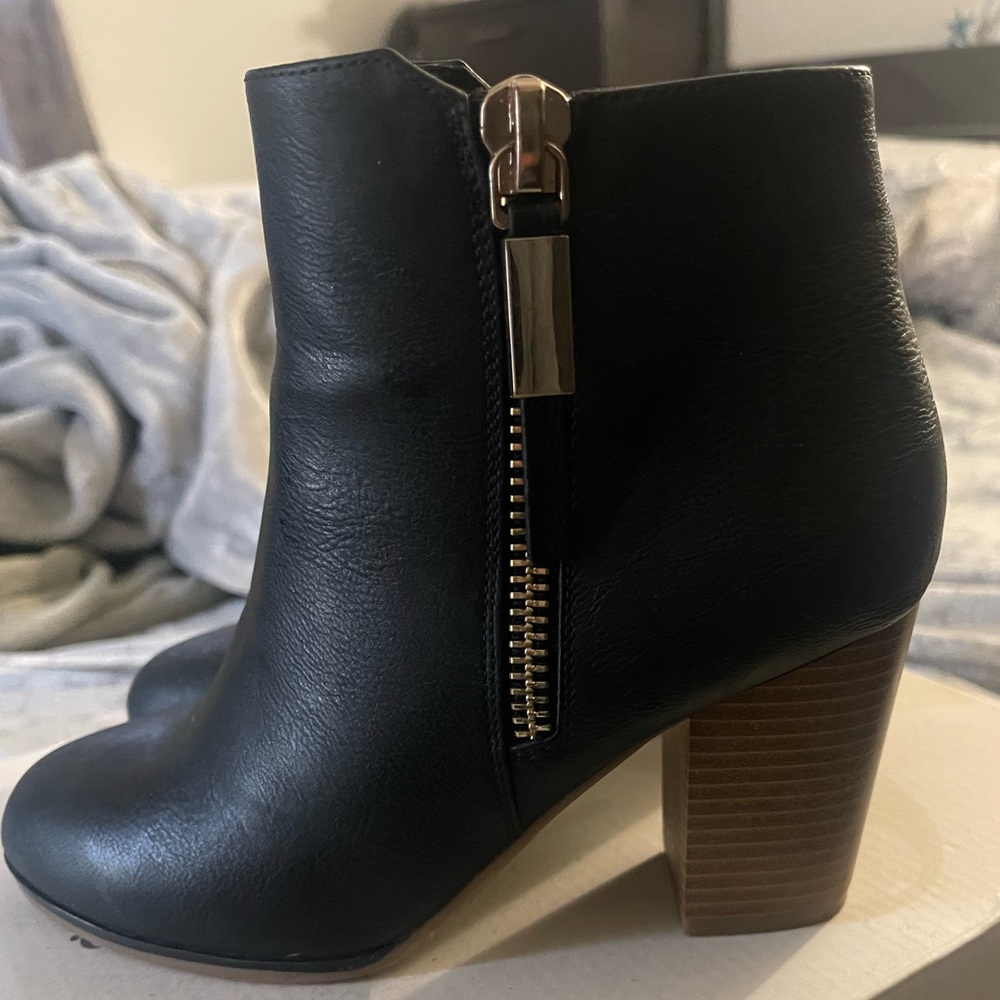 Black short boots